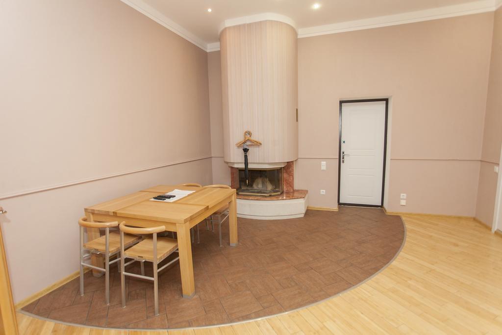 Apartment On Sumskaya No Smoking Harkiv Exterior foto