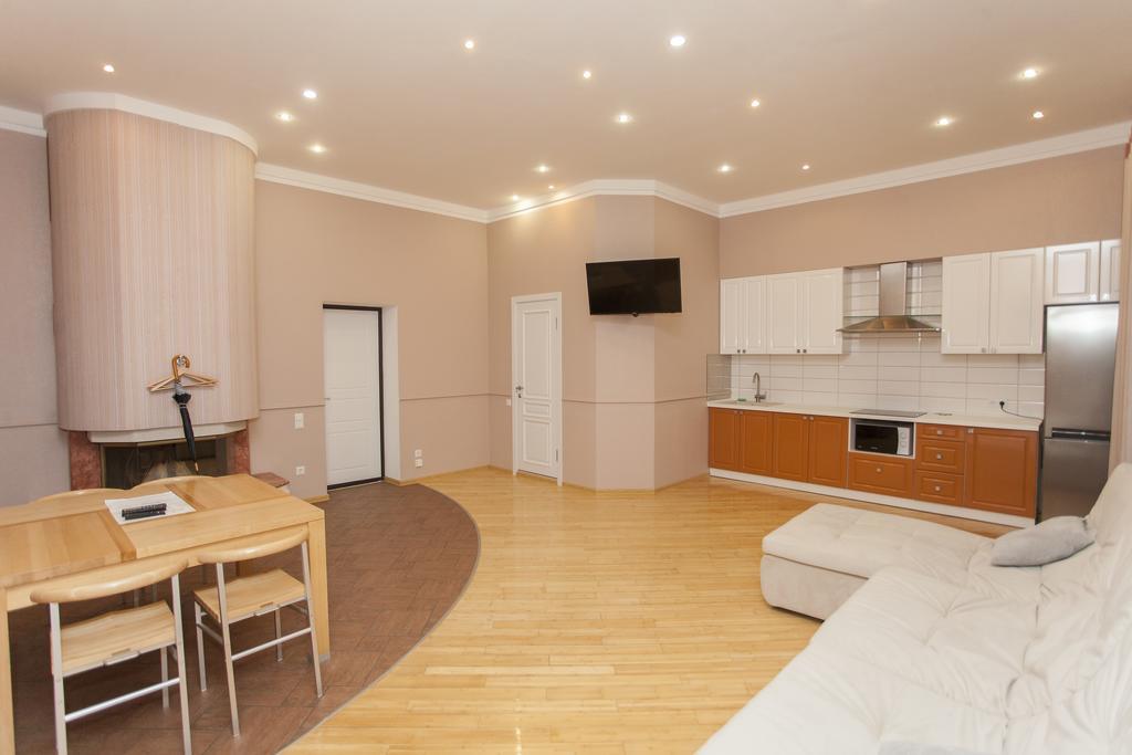 Apartment On Sumskaya No Smoking Harkiv Exterior foto