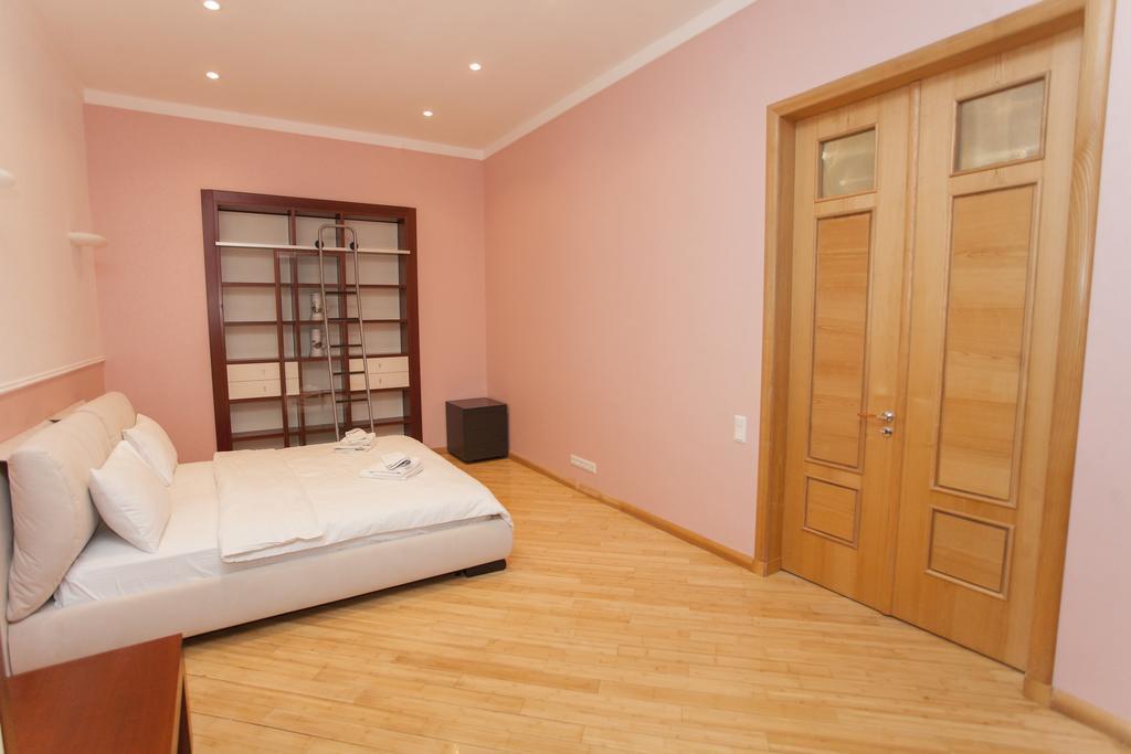 Apartment On Sumskaya No Smoking Harkiv Exterior foto